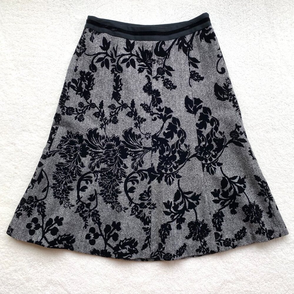 Ann Taylor Wool Blend Velvet Floral Burnout Skirt A-Line Black Womens Size 0